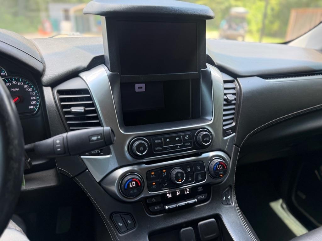 Chevrolet Suburban 2WD 4dr 1500 LT 2018