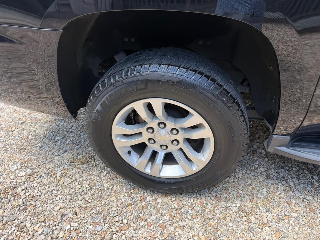 Chevrolet Suburban 2WD 4dr 1500 LT 2018