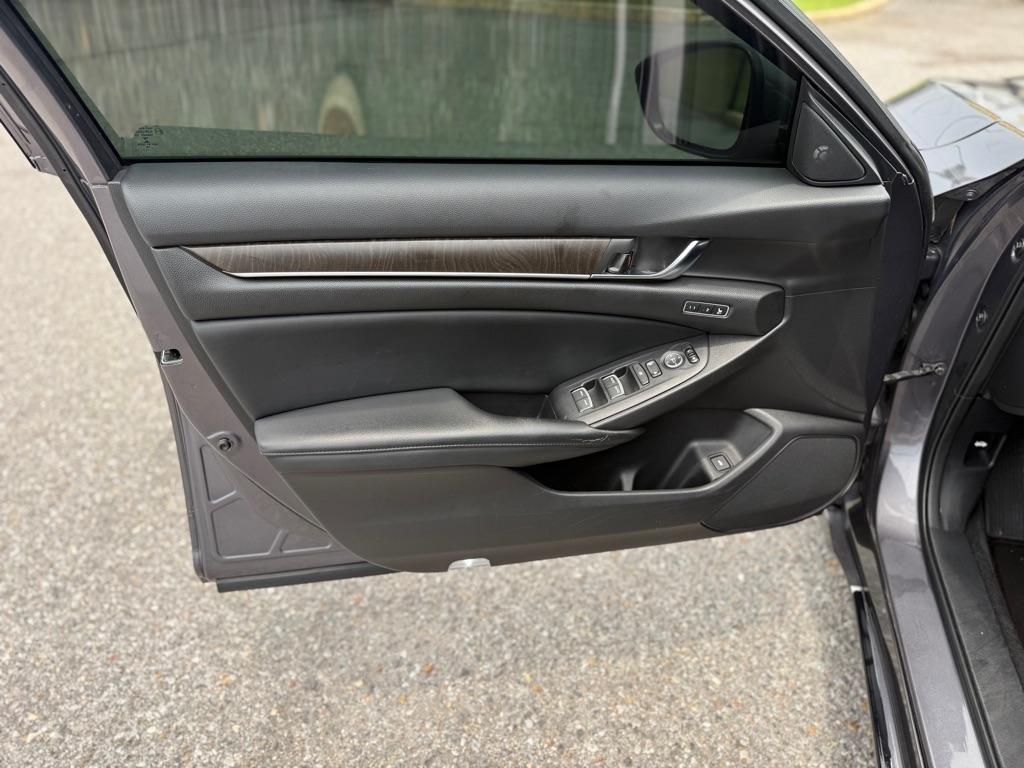 Honda Accord Touring 2.0T 10A 2018