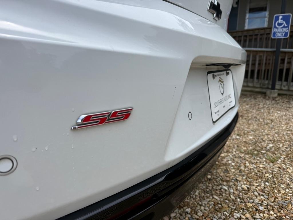 Chevrolet Camaro 2dr Cpe 2SS 2018