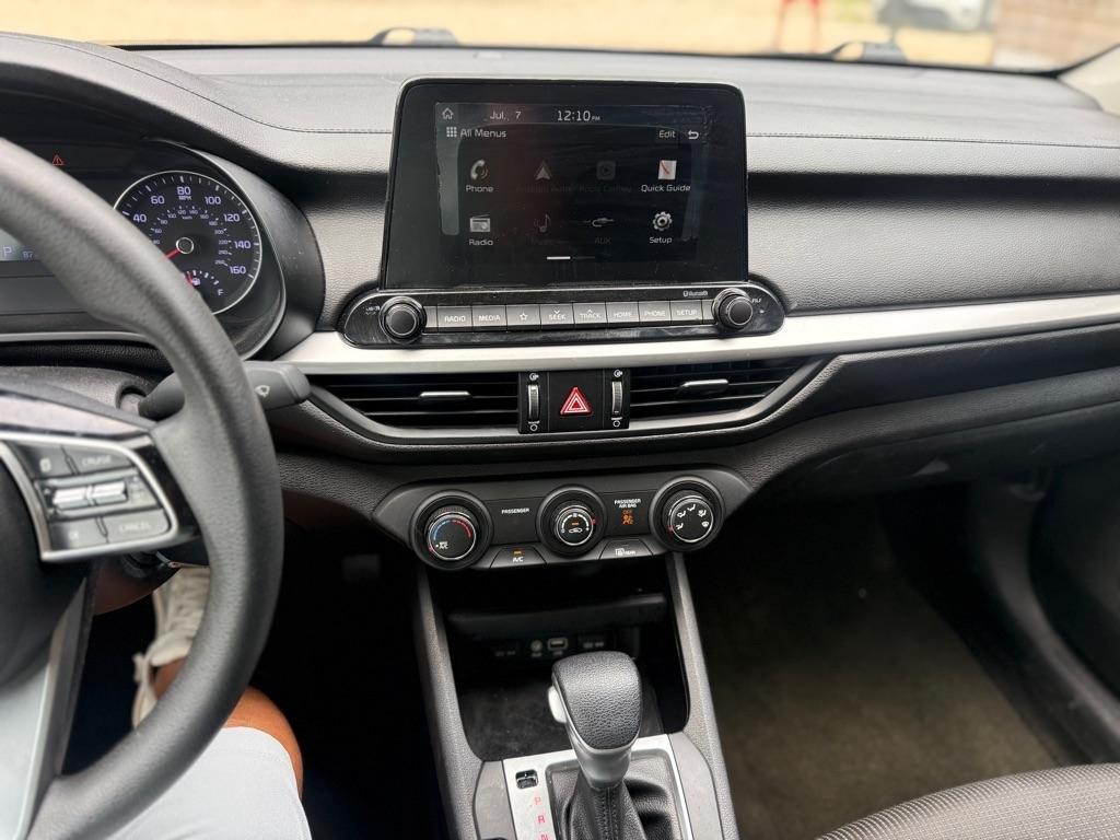 Kia Forte LXS IVT 2021