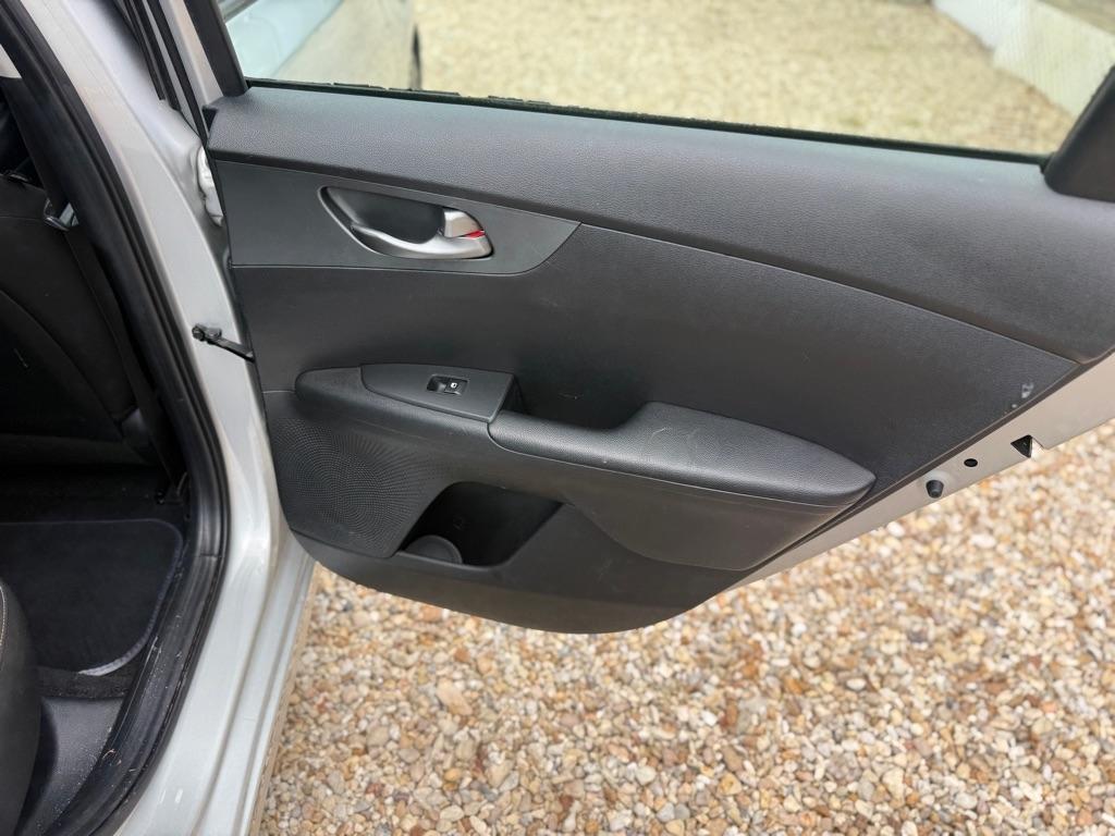 Kia Forte LXS IVT 2021