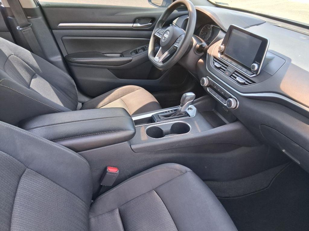 Nissan Altima 2.5 SV 2022