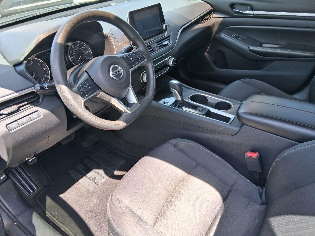 Nissan Altima 2.5 SV 2022