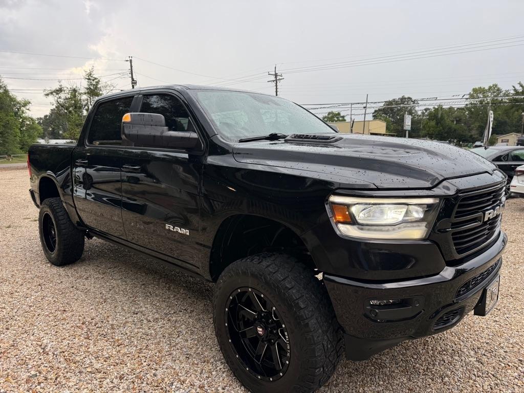 RAM 1500 Laramie 4x4 Crew Cab 5'7" Box 2023