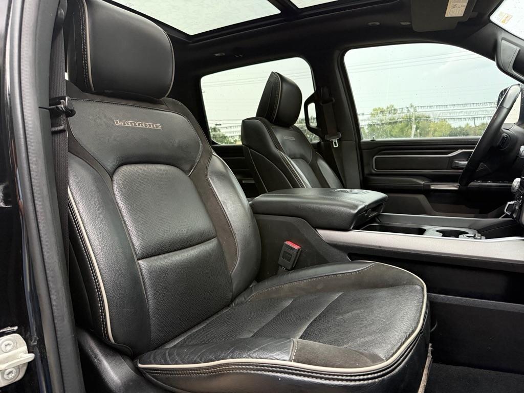 RAM 1500 Laramie 4x4 Crew Cab 5'7" Box 2023