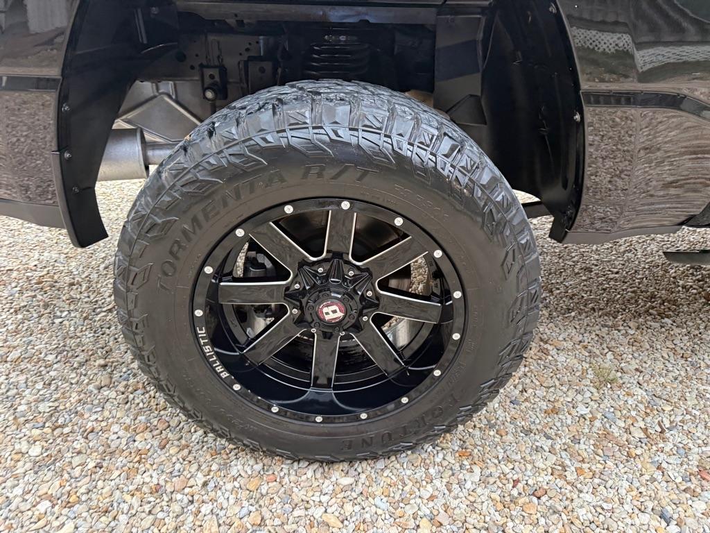 RAM 1500 Laramie 4x4 Crew Cab 5'7" Box 2023