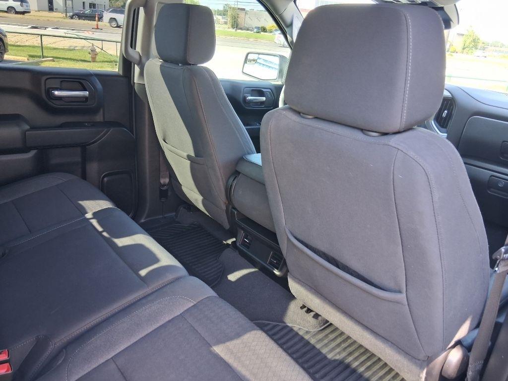 Chevrolet Silverado 1500 Custom Crew Cab 4WD 2022