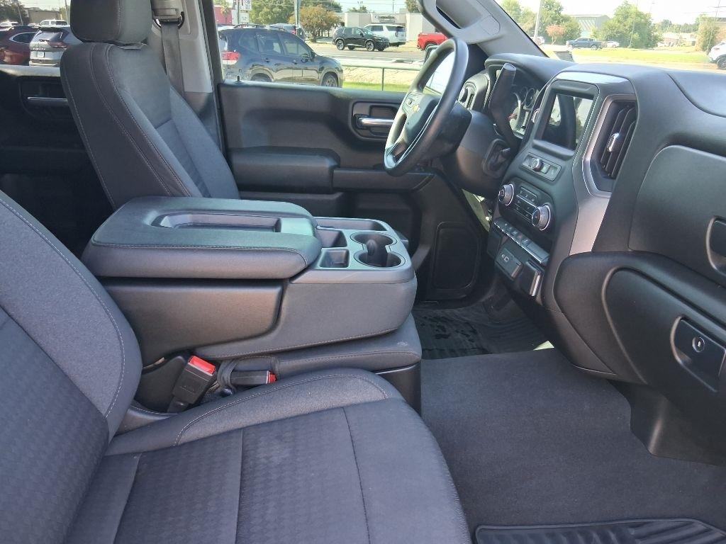 Chevrolet Silverado 1500 Custom Crew Cab 4WD 2022