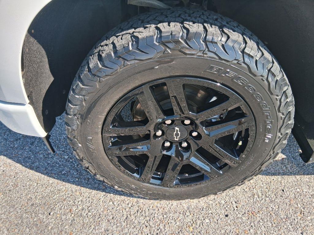 Chevrolet Silverado 1500 Custom Crew Cab 4WD 2022