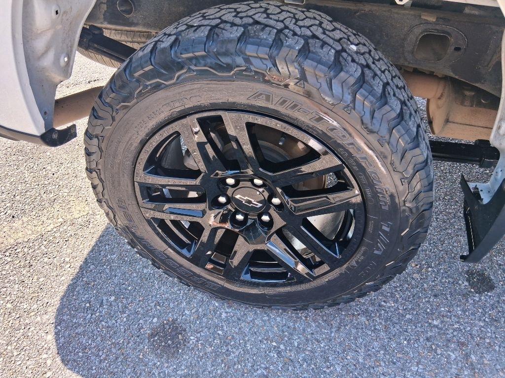 Chevrolet Silverado 1500 Custom Crew Cab 4WD 2022