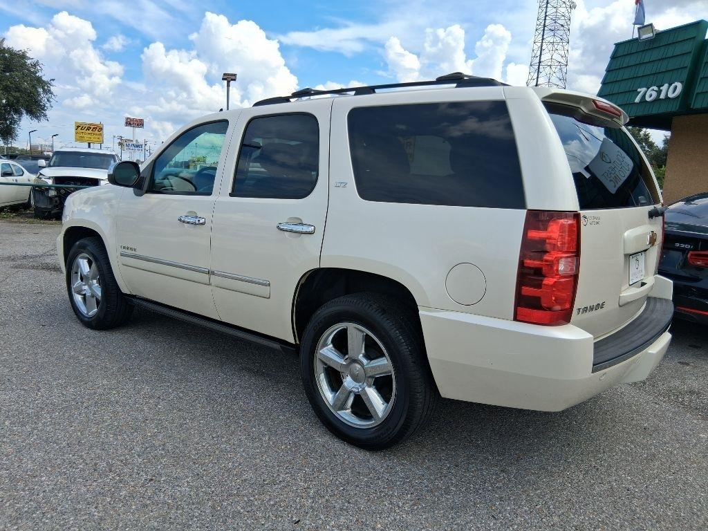Chevrolet Tahoe LTZ 2WD 2012