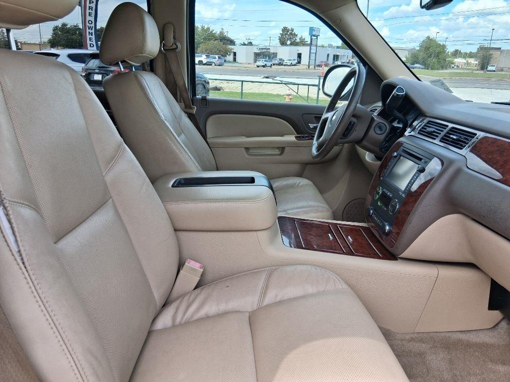 Chevrolet Tahoe LTZ 2WD 2012