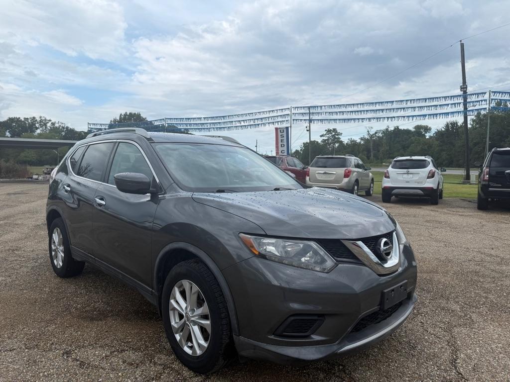 Nissan Rogue FWD 4dr SV 2016