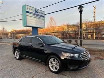 2017 Ford Taurus SE FWD