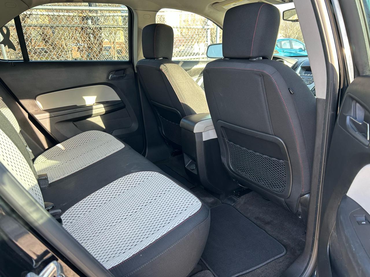 Chevrolet Equinox LS 2WD 2011