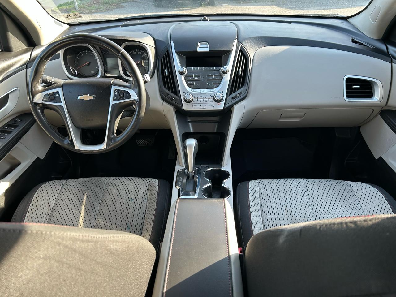 Chevrolet Equinox LS 2WD 2011