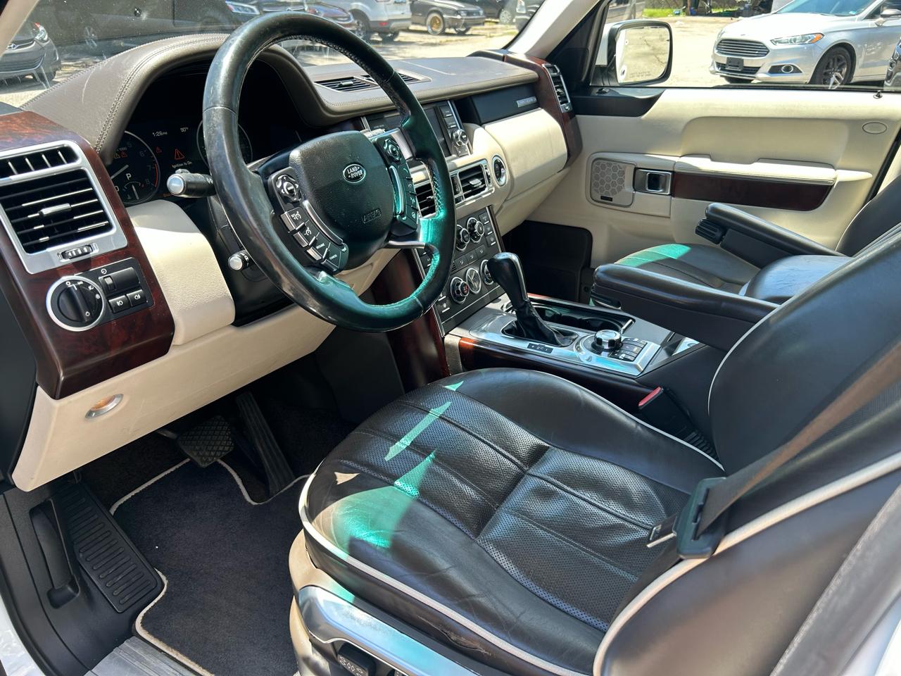 Land Rover Range Rover HSE 2011