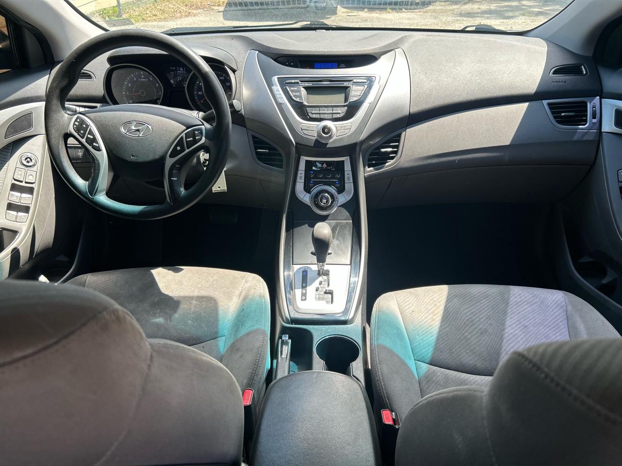 Hyundai Elantra Limited 2011