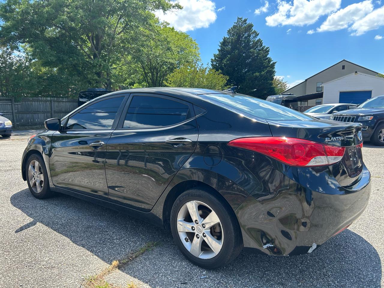 Hyundai Elantra Limited 2011