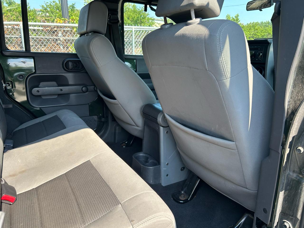 Jeep Wrangler Unlimited Sport 4WD 2010