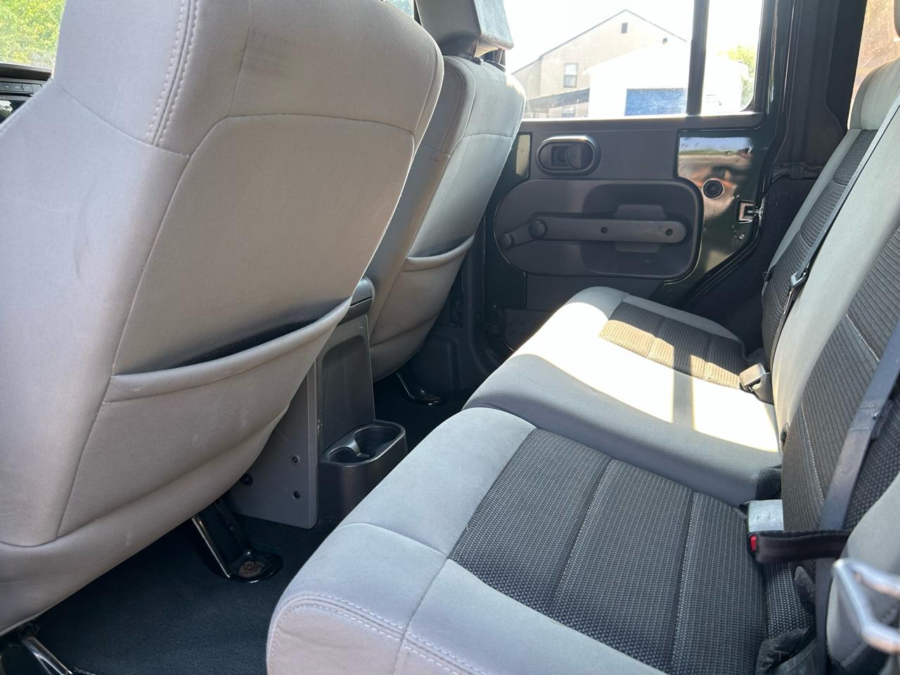 Jeep Wrangler Unlimited Sport 4WD 2010
