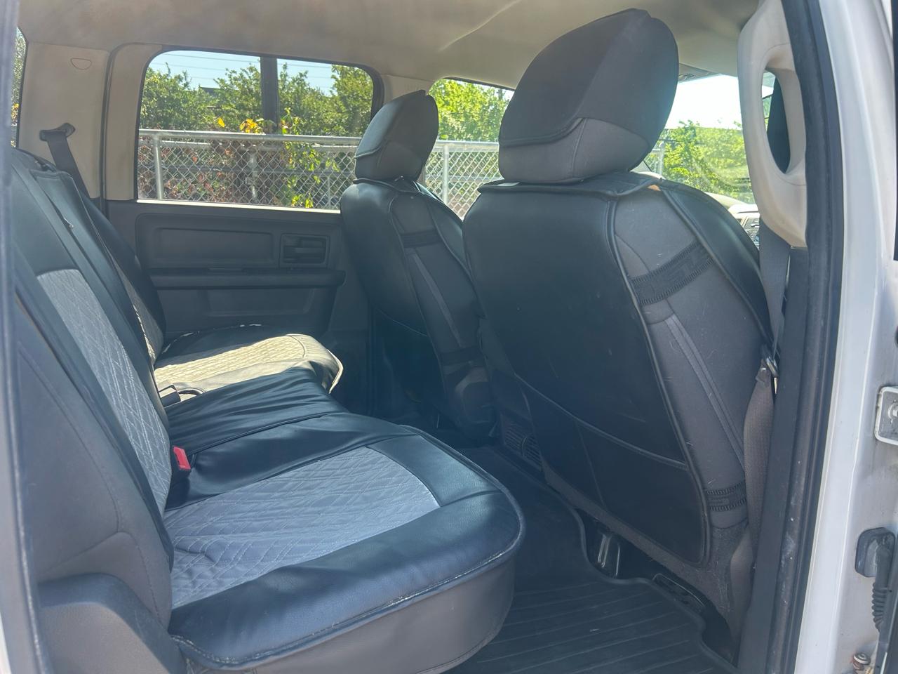 RAM 1500 ST Crew Cab 4WD 2012