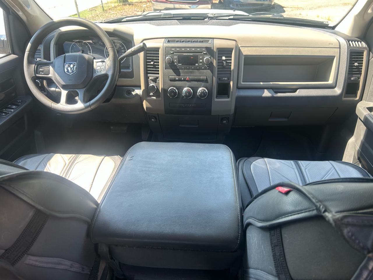 RAM 1500 ST Crew Cab 4WD 2012