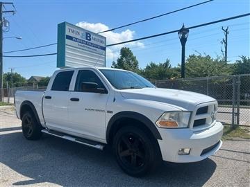 2012 RAM 1500 ST Crew Cab 4WD