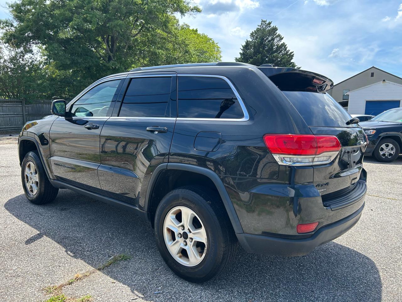 Jeep Grand Cherokee Laredo 4WD 2015