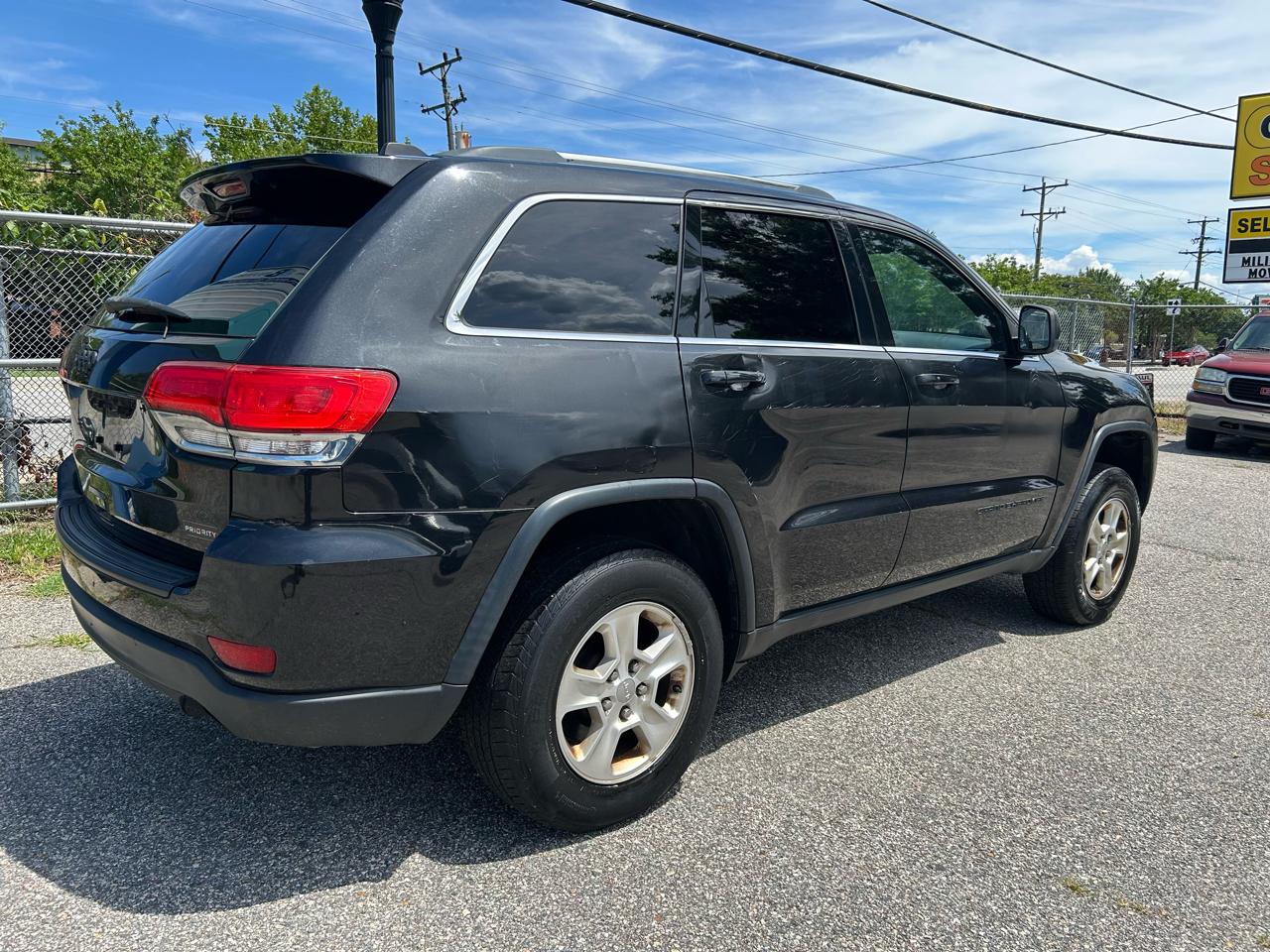 Jeep Grand Cherokee Laredo 4WD 2015