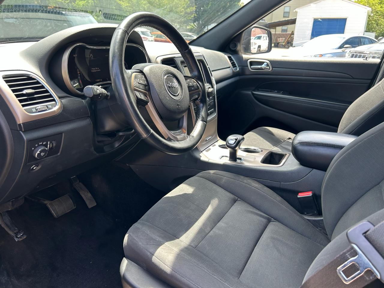 Jeep Grand Cherokee Laredo 4WD 2015