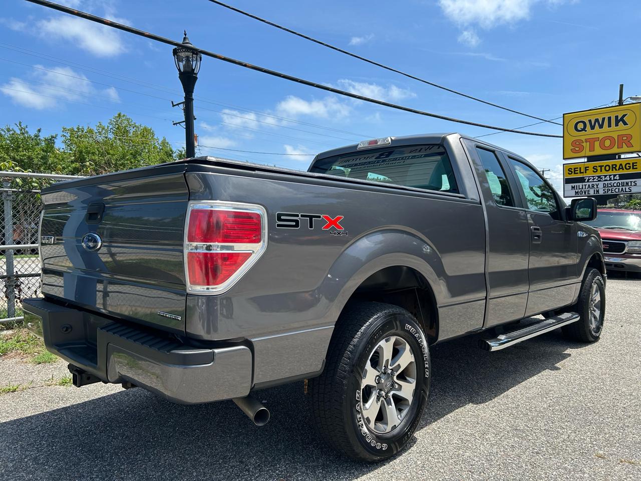 Ford F-150 XLT SuperCab 8-ft. Bed 4WD 2013