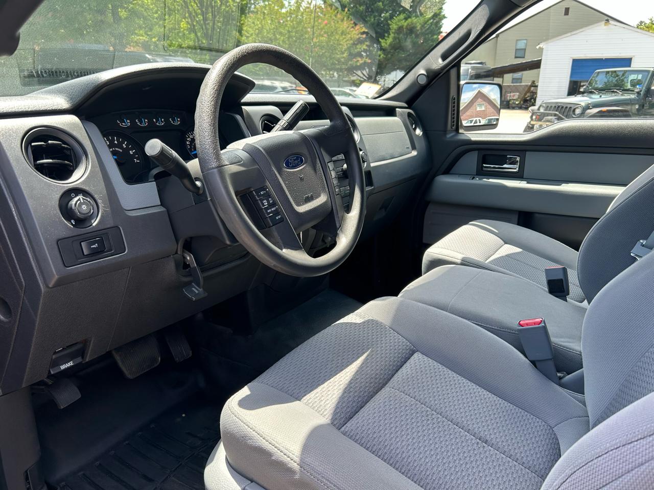 Ford F-150 XLT SuperCab 8-ft. Bed 4WD 2013