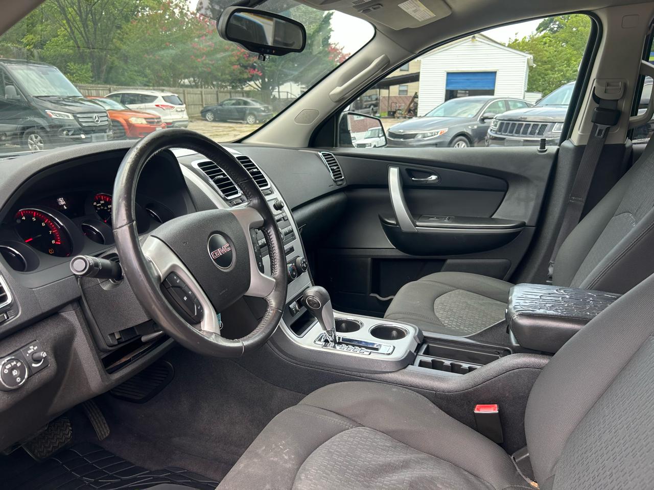 GMC Acadia SLE-1 FWD 2012