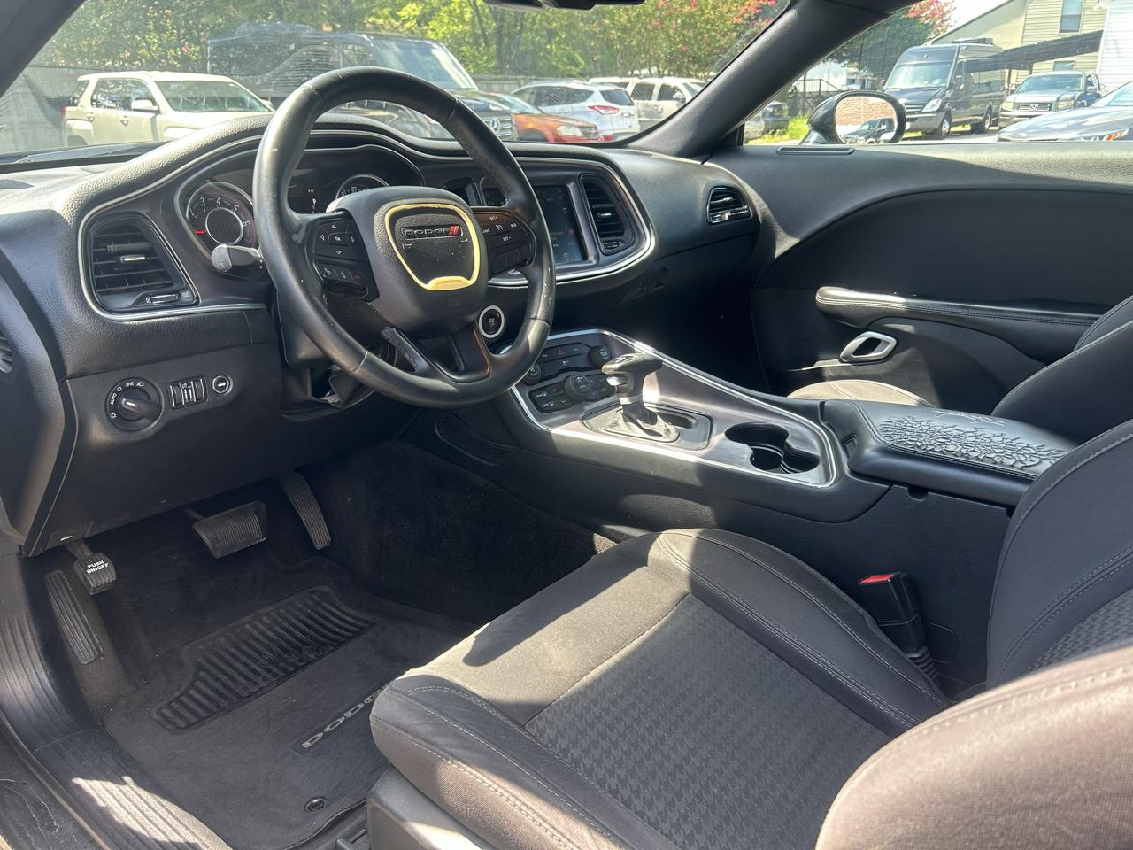 Dodge Challenger SXT 2015