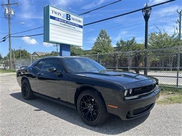 2015 Dodge Challenger SXT
