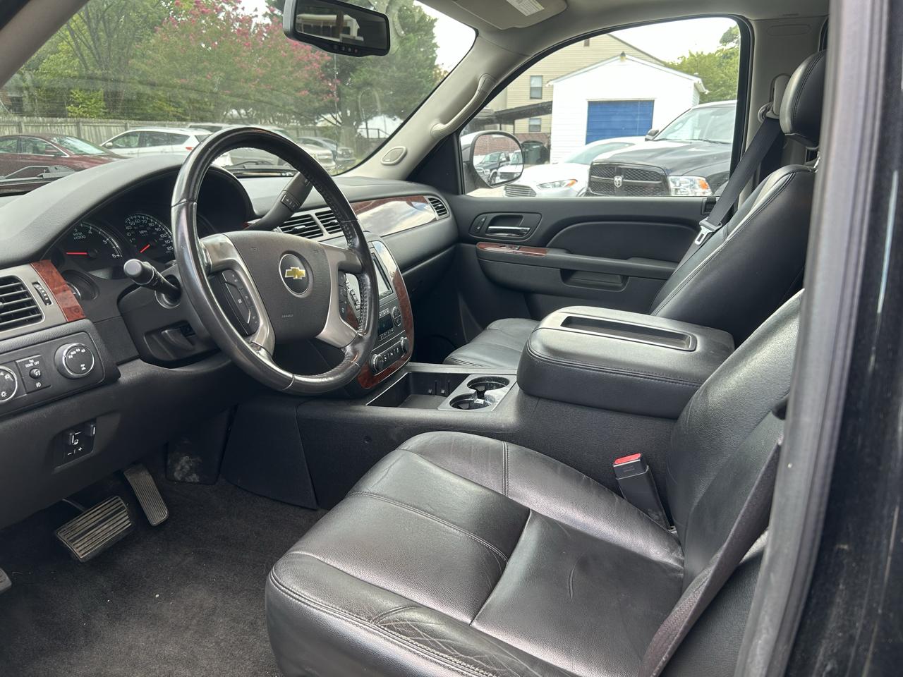 Chevrolet Avalanche LT 4WD 2013