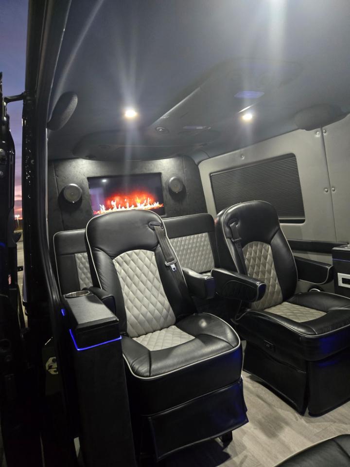 Mercedes-Benz Sprinter 2500 144-in. WB 2020