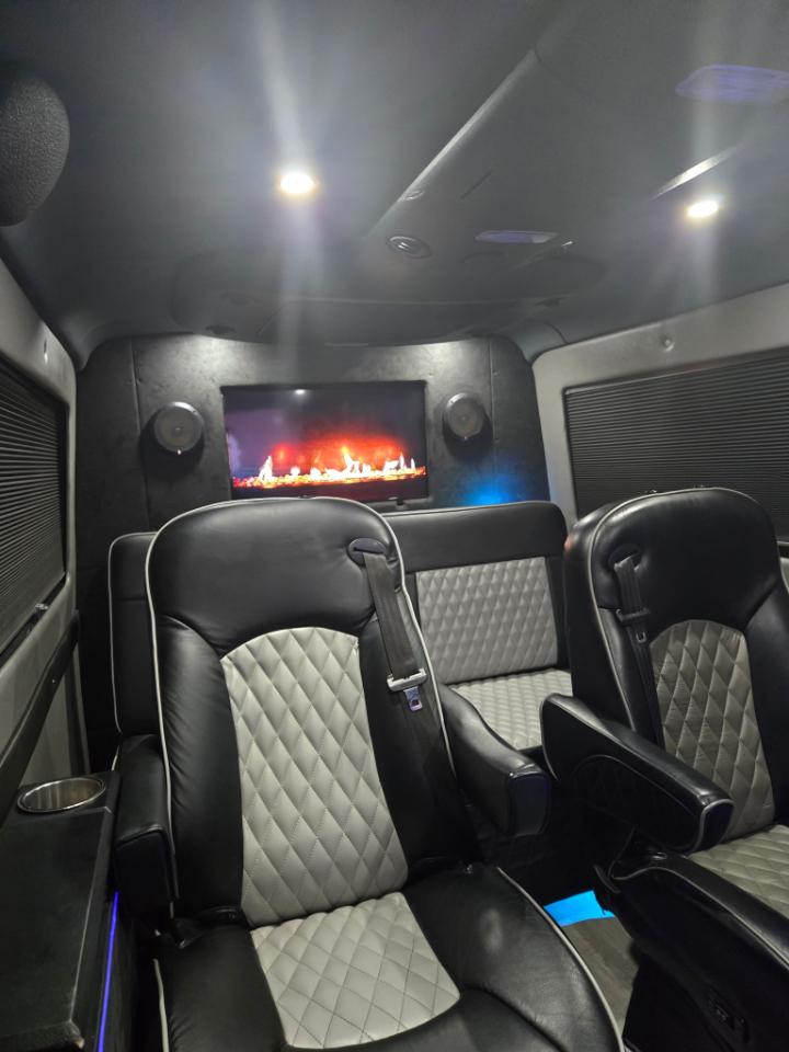 Mercedes-Benz Sprinter 2500 144-in. WB 2020