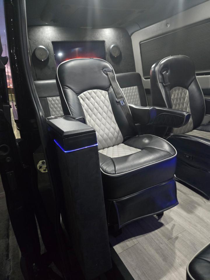 Mercedes-Benz Sprinter 2500 144-in. WB 2020