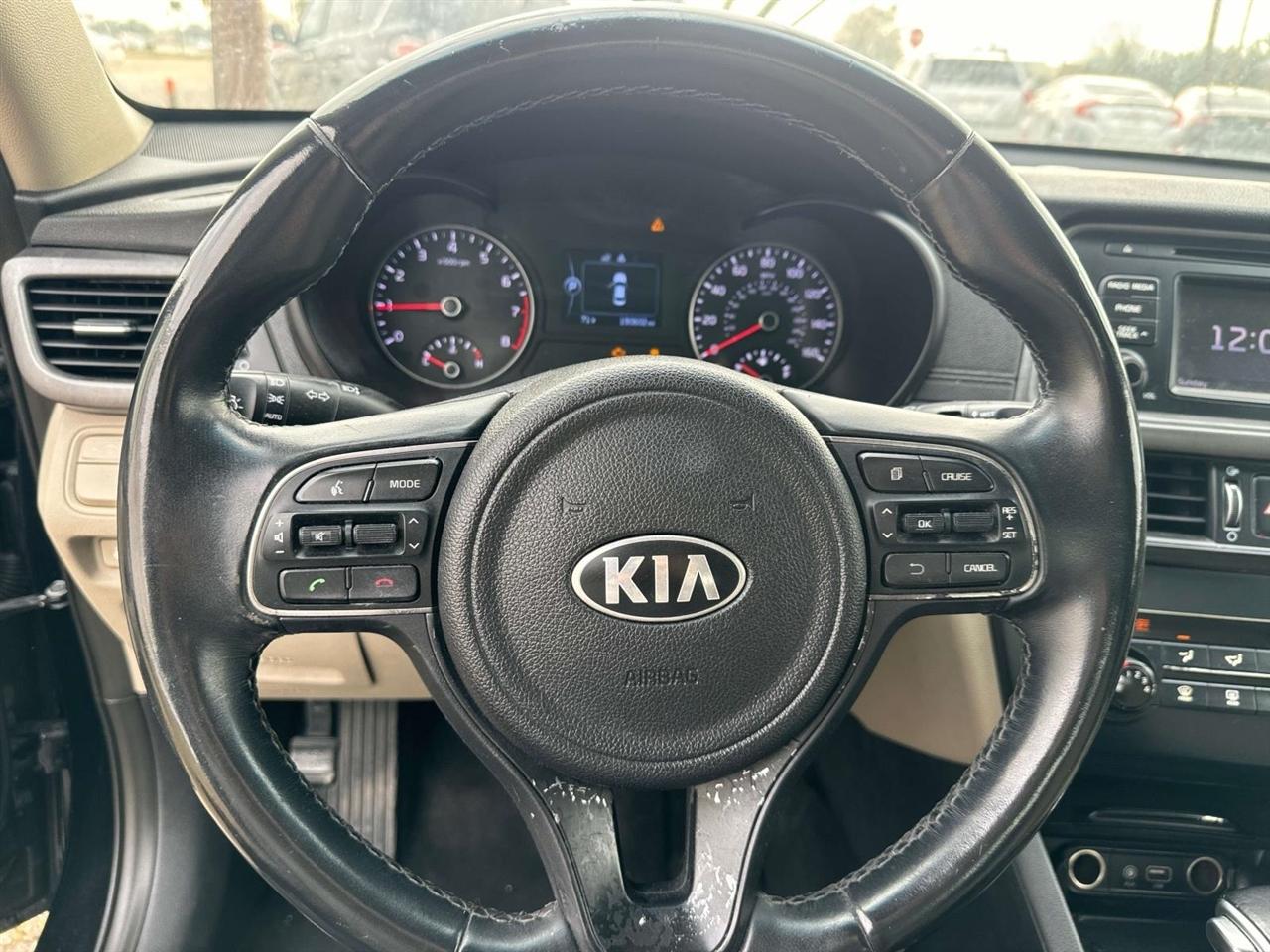 Kia Optima 4dr Sdn LX Turbo 2016