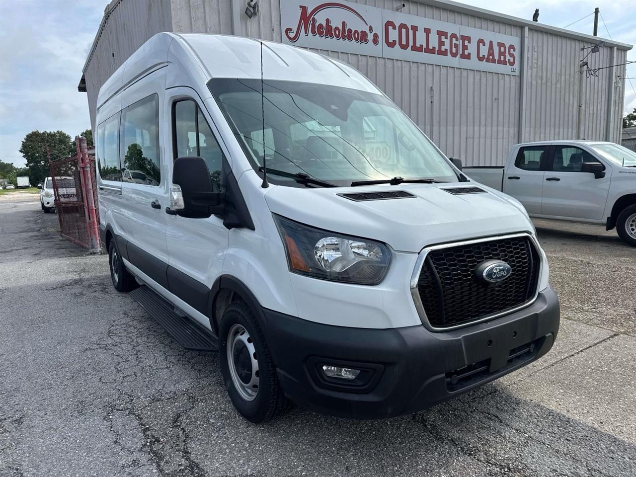 Ford Transit Passenger Wagon T-350 148" High Roof XLT RWD 2022