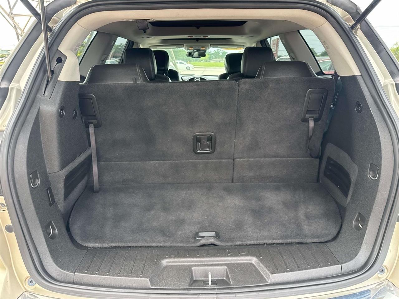 Buick Enclave FWD 4dr Leather 2015