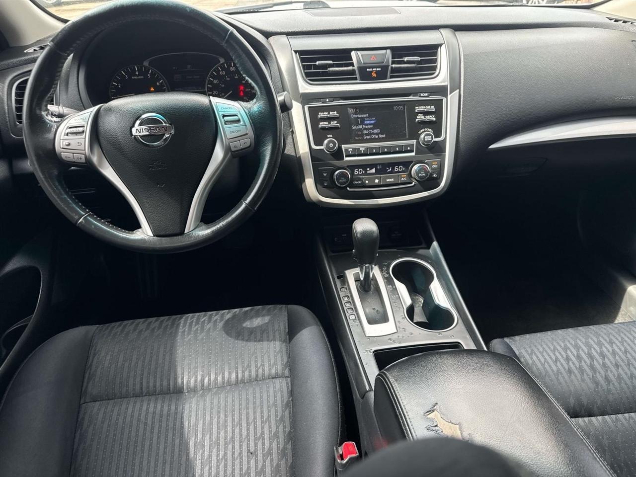 Nissan Altima 2.5 SV Sedan 2017