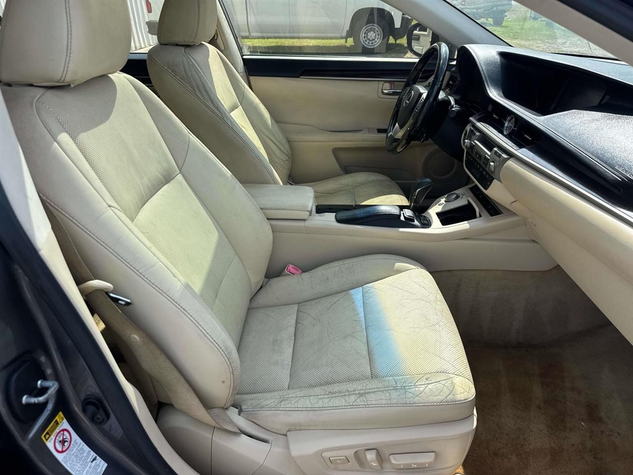 Lexus ES 350 4dr Sdn 2013
