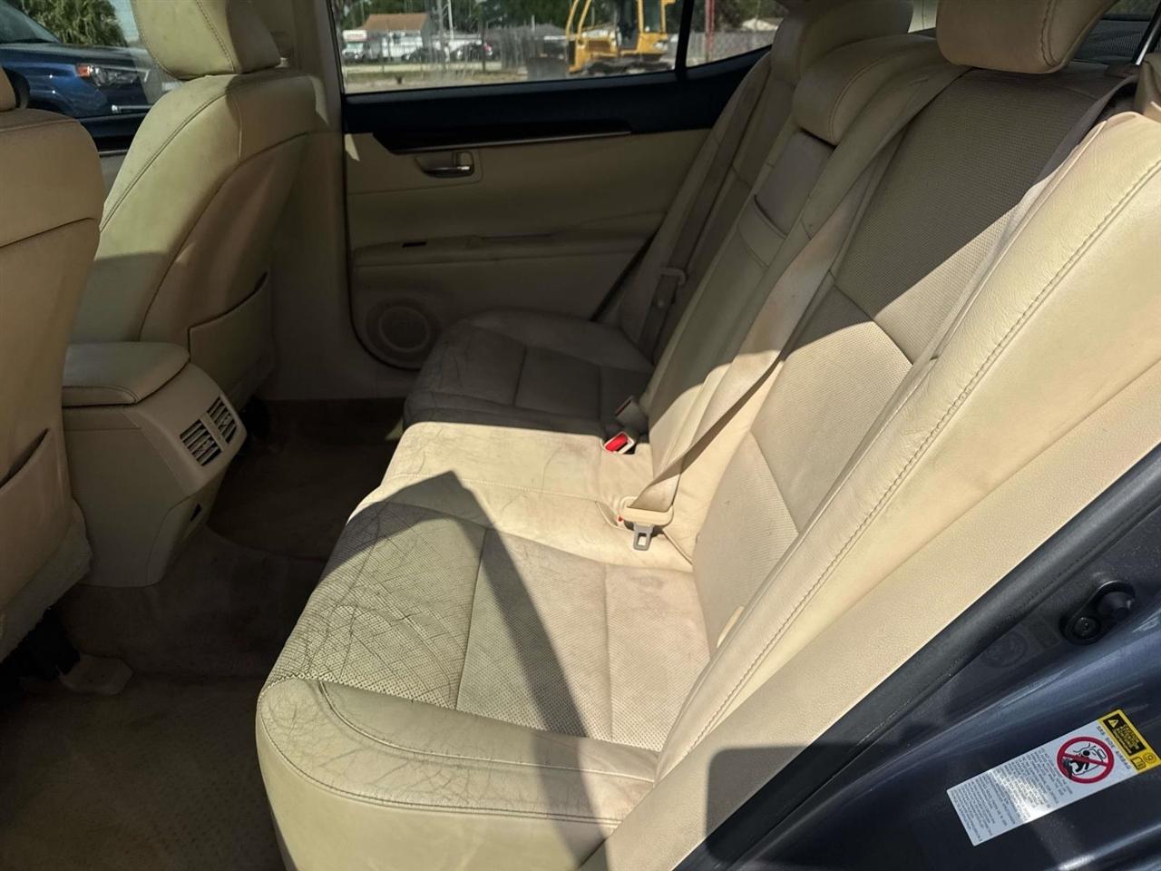Lexus ES 350 4dr Sdn 2013