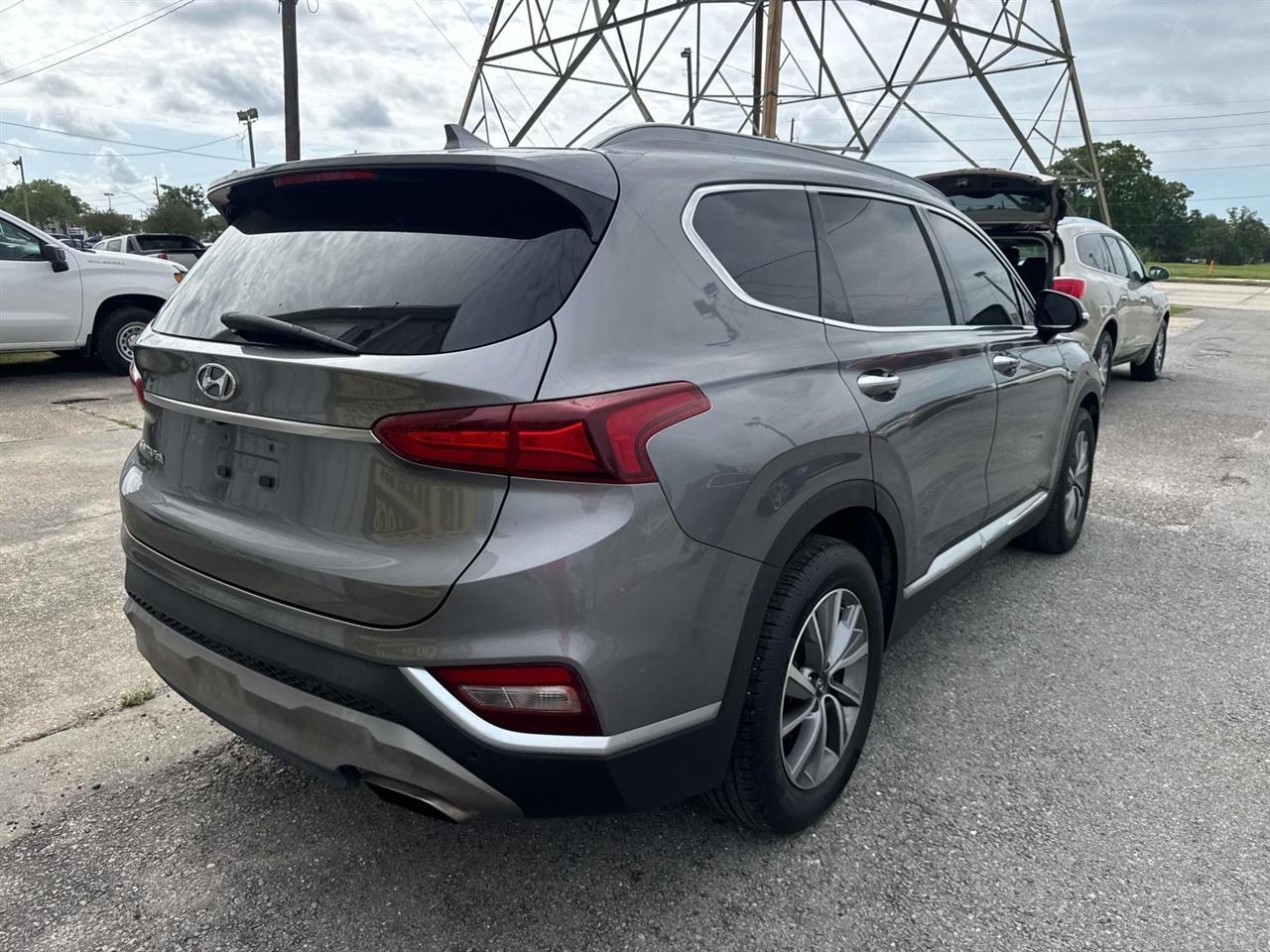 Hyundai Santa Fe SEL 2.4L Auto FWD 2020