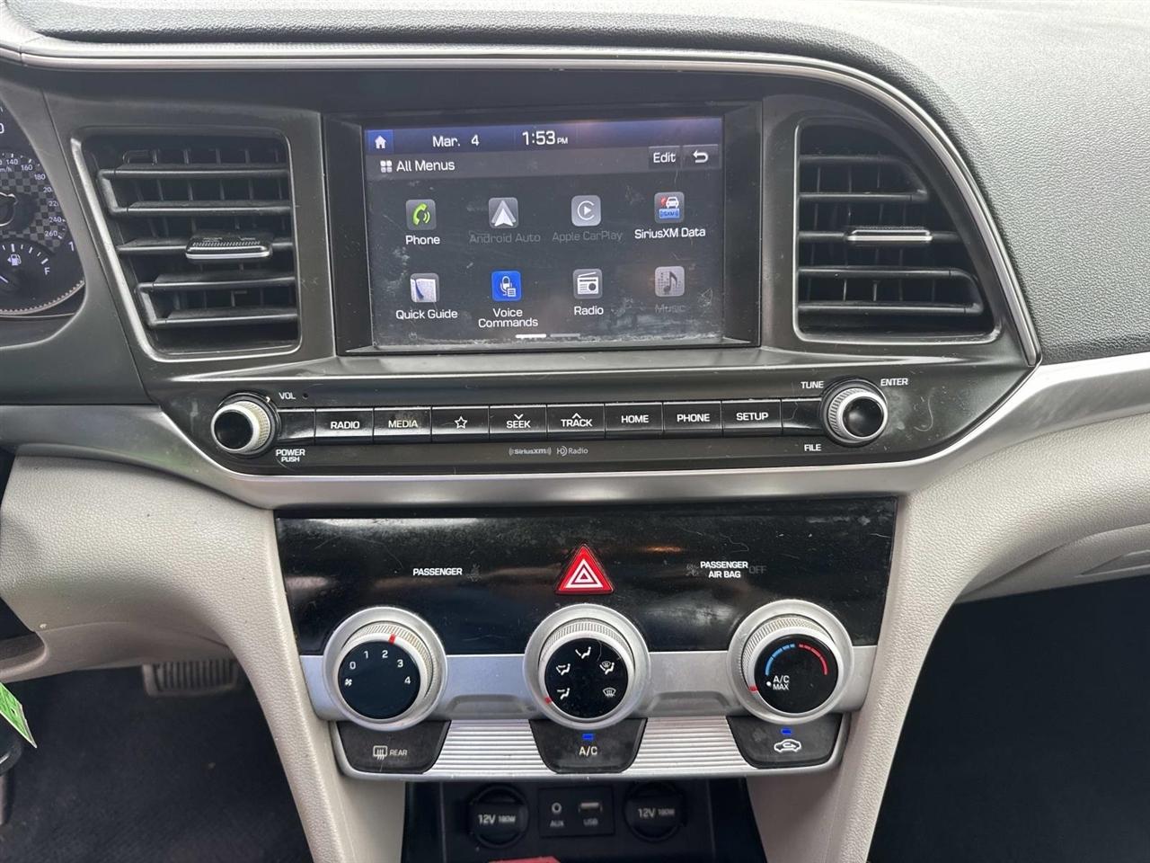 Hyundai Elantra SEL Auto 2019