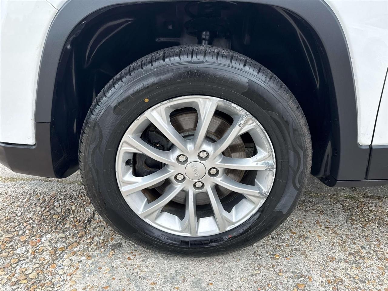 Jeep Cherokee Latitude FWD 2019